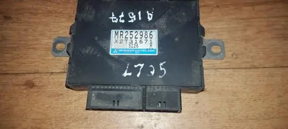 Mitsubishi Colt ABS control unit/module mr252986 x2t31671