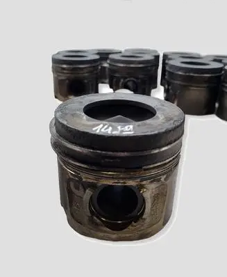 BMW X3 E83 Piston N47