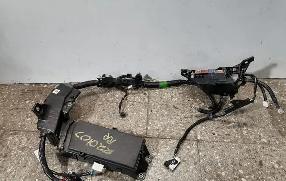 Lexus LS 500 Fuse box set 61763W 8218150200 8266250580
