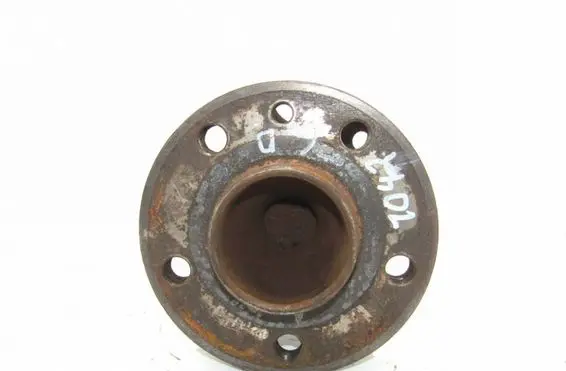 Rear wheel hub