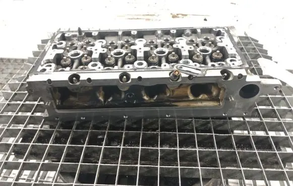 Audi A4 S4 B9 Engine head DET