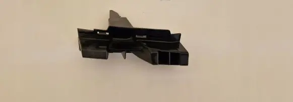 Mercedes-Benz E W212 Front bumper mounting bracket A2128852665