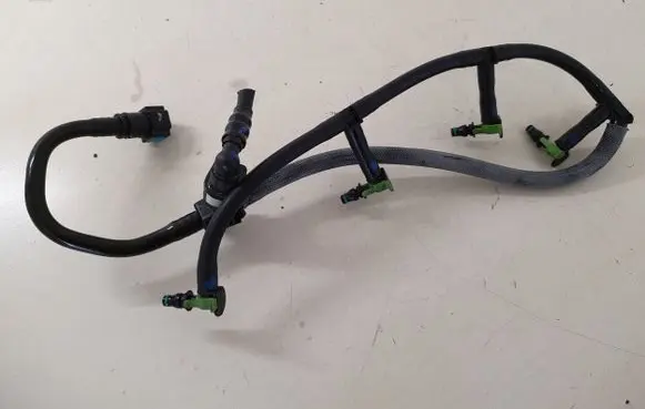 Ford Transit Custom Fuel injector supply line/pipe 