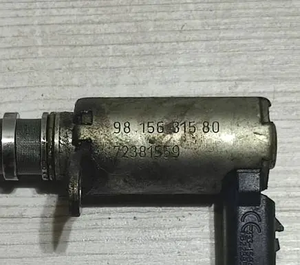 Ford Mondeo MK V Oil pressure sensor 9815631580