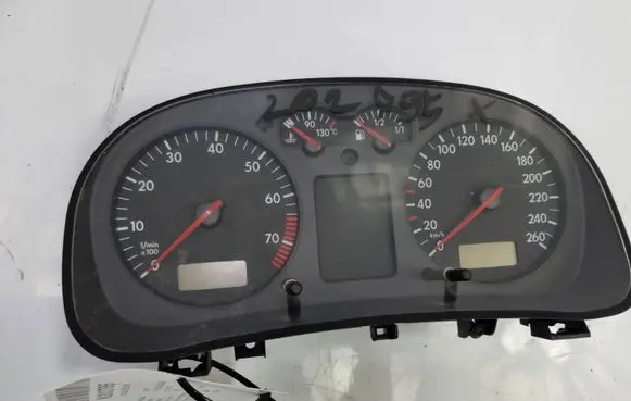 Volkswagen Golf IV Speedometer (instrument cluster) 1J0920805B