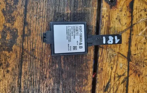 Ford Mondeo MK IV Antenna control unit 6G9T15K602AB