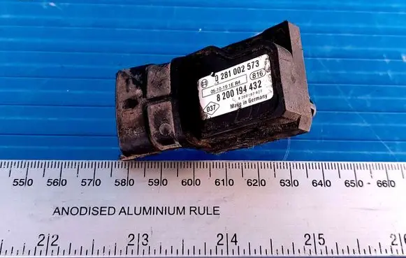 Renault Megane II Air pressure sensor 0281002573 8200194432
