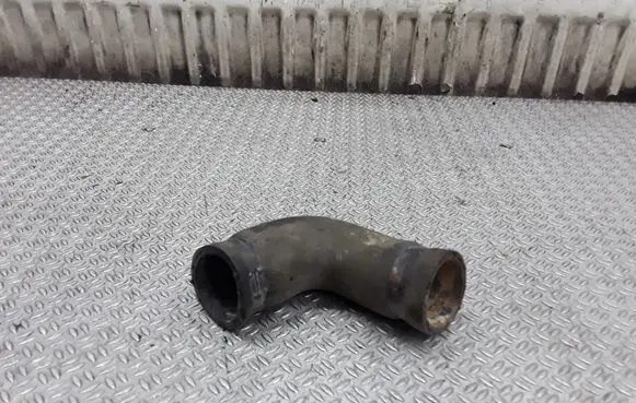 Mercedes-Benz Vito Viano W638 Engine coolant pipe/hose