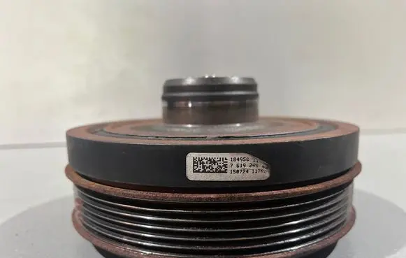BMW 4 F32 F33 Crankshaft pulley 7619245 184950