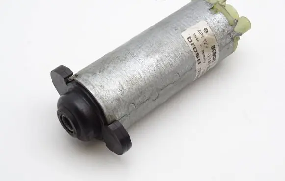 Volkswagen Touareg I Seat adjustment motor 0130002531