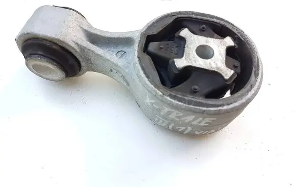 Nissan X-Trail T32 Engine mount bracket 113504BA0A