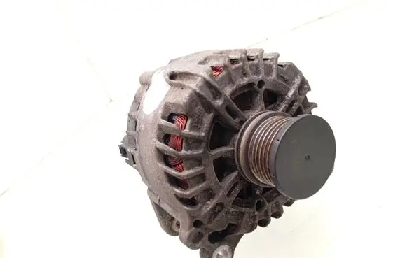 Volkswagen Golf VII Generator/alternator 03L903023L