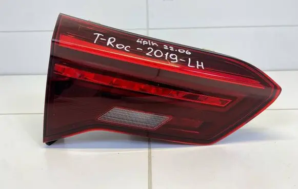 Volkswagen T-Roc Tailgate rear/tail lights 2GA945093B