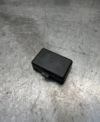 Mercedes-Benz E W210 Rain sensor 2108205710 00600000