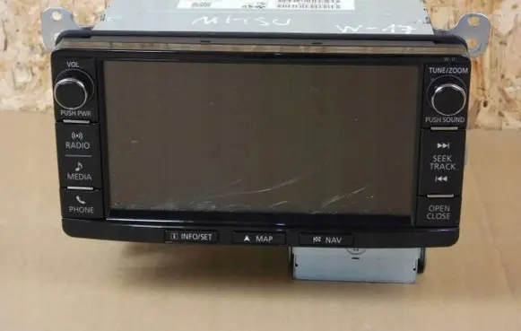 Radio/CD/DVD/GPS head unit