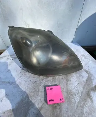 Ford Fiesta Headlight/headlamp 