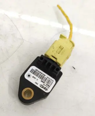 Hyundai i30 Airbag deployment crash/impact sensor 95920A6000