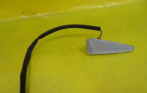 Dacia Sandero Front fender indicator light 8200602763