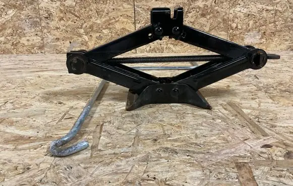 Subaru Legacy Lift Jack 