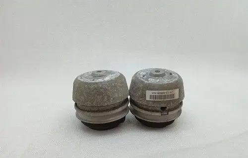 Aston Martin Vantage IV Gearbox mount JY536068AA