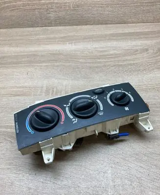 Renault Megane I Climate control unit 655738N A52100847N1