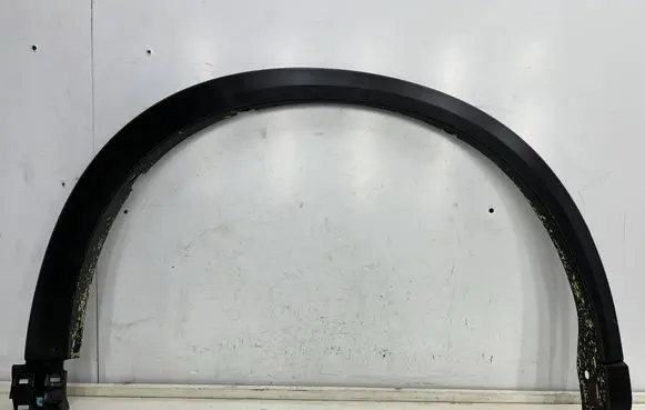 Front arch trim