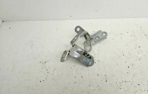 Hyundai ix35 Front door hinge set A046057
