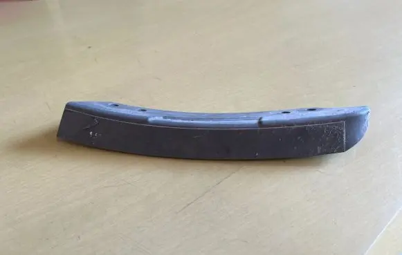 BMW 1 F40 Front splash guards bracket 8075314