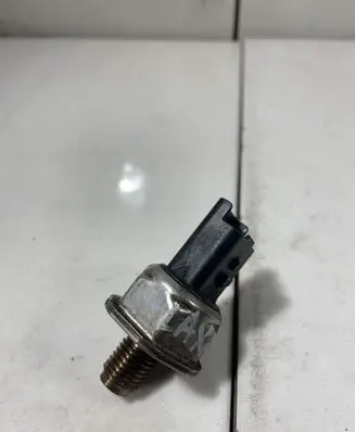 Fuel pressure sensor