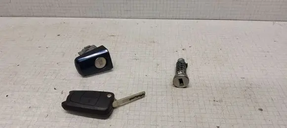 Opel Zafira B Lock set 