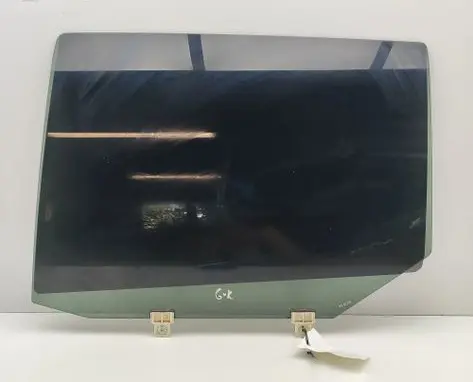 Mitsubishi L200 Rear door window glass 5736A835