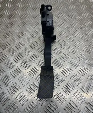 Audi A6 C7 Accelerator throttle pedal 8K1723523A 12072012 6PV00950521