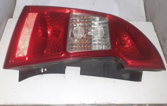 KIA Carens III Rear/tail lights 924011D0L
