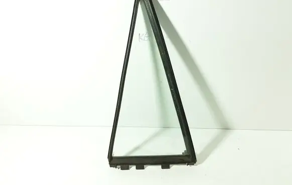 Toyota Corolla Verso E121 Rear vent window glass 43R005834 6818913100