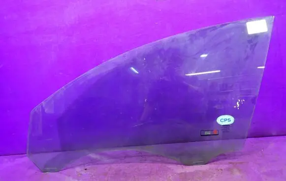Volvo S40 Front door window glass four-door