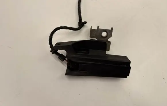 Volkswagen Touareg II Tire pressure sensor 5Q0907273 95B907324 8E0971934