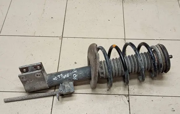 Peugeot 5008 Front shock absorber with coil spring