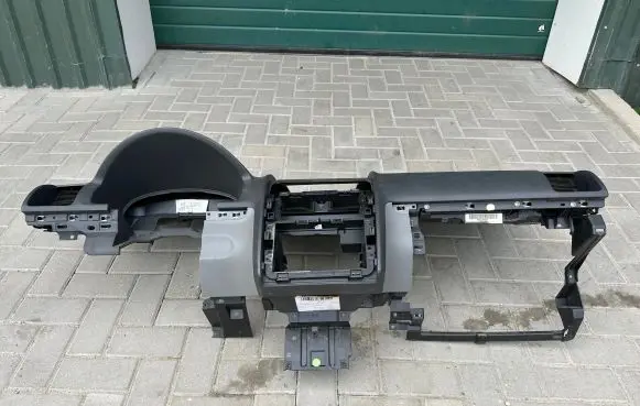 Volkswagen Touran I Dashboard