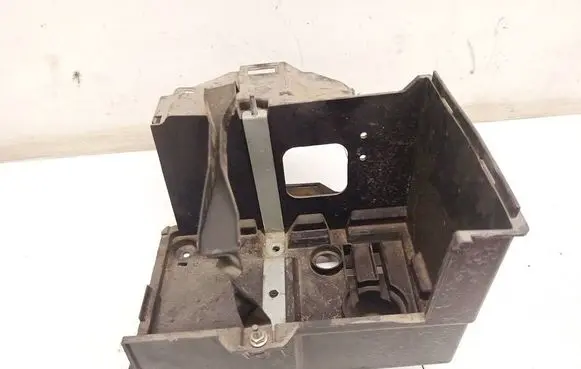 Ford Focus C-MAX Battery box tray 3M5110723A