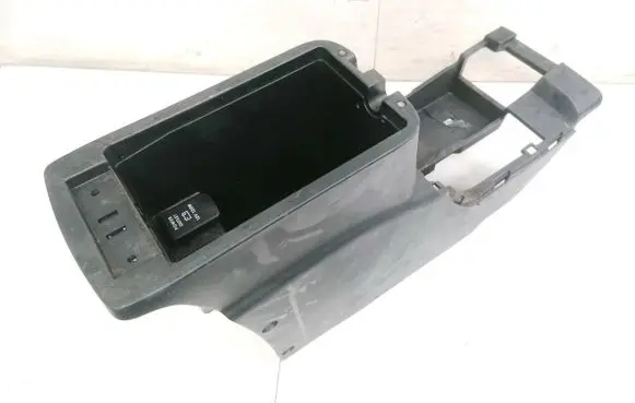 Mitsubishi Outlander Other interior part 8011A083