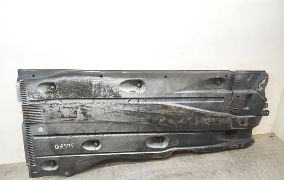 Volkswagen Golf VII Side bottom protection 5Q0825277A