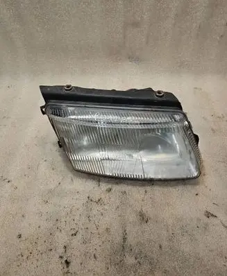 Volkswagen PASSAT B5 Headlight/headlamp 205079B