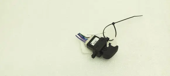 Mazda 3 II Electric window control switch B32H66370