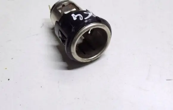 Suzuki SX4 12 V Socket (rear) TS0rtry656u786uu9