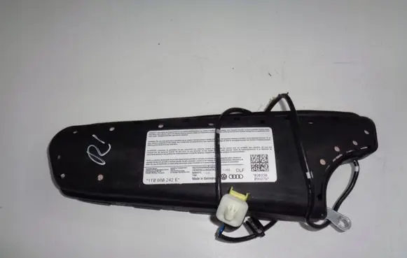 Volkswagen Touran I Seat airbag 1T0880242E