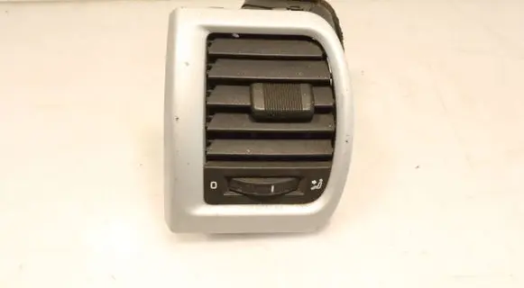 Skoda Fabia Mk2 (5J) Dashboard side air vent grill/cover trim