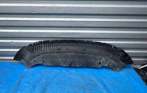 Audi A6 S6 C8 4K Front bumper skid plate/under tray 4K0807611