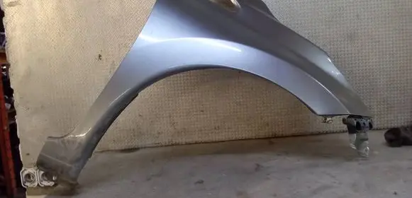Nissan Note (E12) Fender