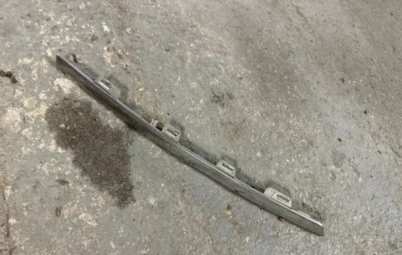 Renault Trafic III (X82) Front bumper splitter molding 116707A1