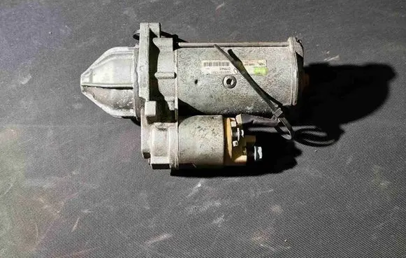 Mercedes-Benz Sprinter W901 W902 W903 W904 Starter motor 0051511301
